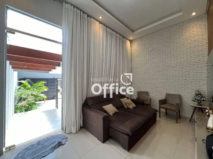Foto 4 de Casa com 2 quartos à venda, 300m2 em Residencial Flor do Cerrado, Anapolis - GO