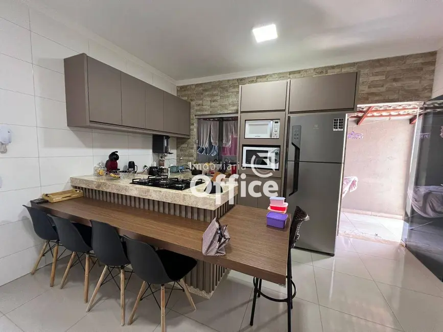 Foto 6 de Casa com 2 quartos à venda, 300m2 em Residencial Flor do Cerrado, Anapolis - GO