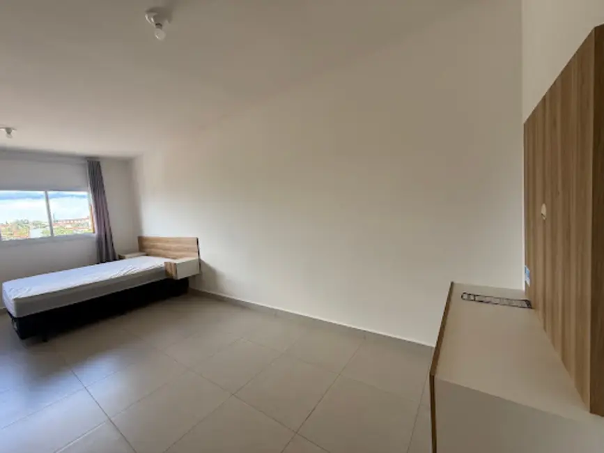 Foto 4 de Kitnet com 1 quarto à venda, 36m2 em Maracananzinho, Anapolis - GO