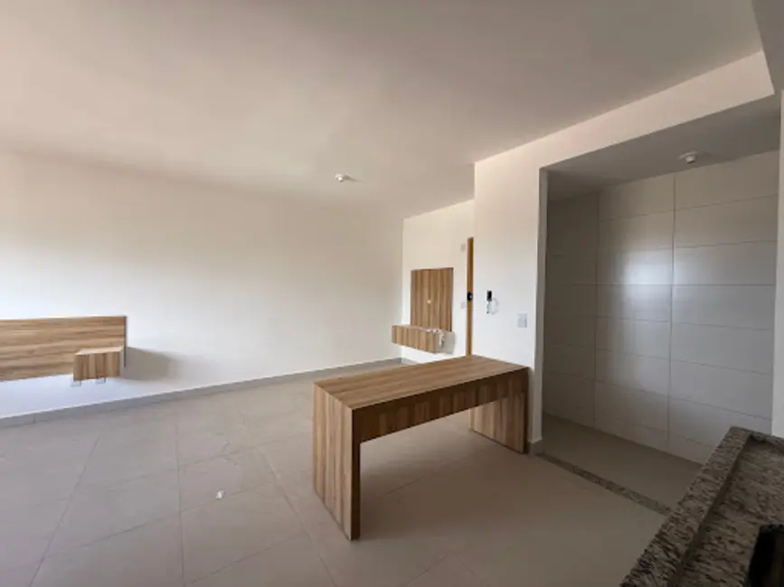 Foto 2 de Kitnet com 1 quarto à venda, 32m2 em Maracananzinho, Anapolis - GO