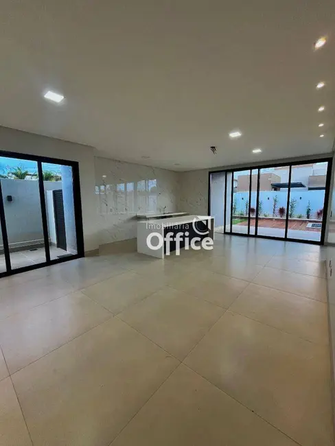 Foto 4 de Casa com 4 quartos à venda, 427m2 em Condomínio Residencial Grand Trianon, Anapolis - GO