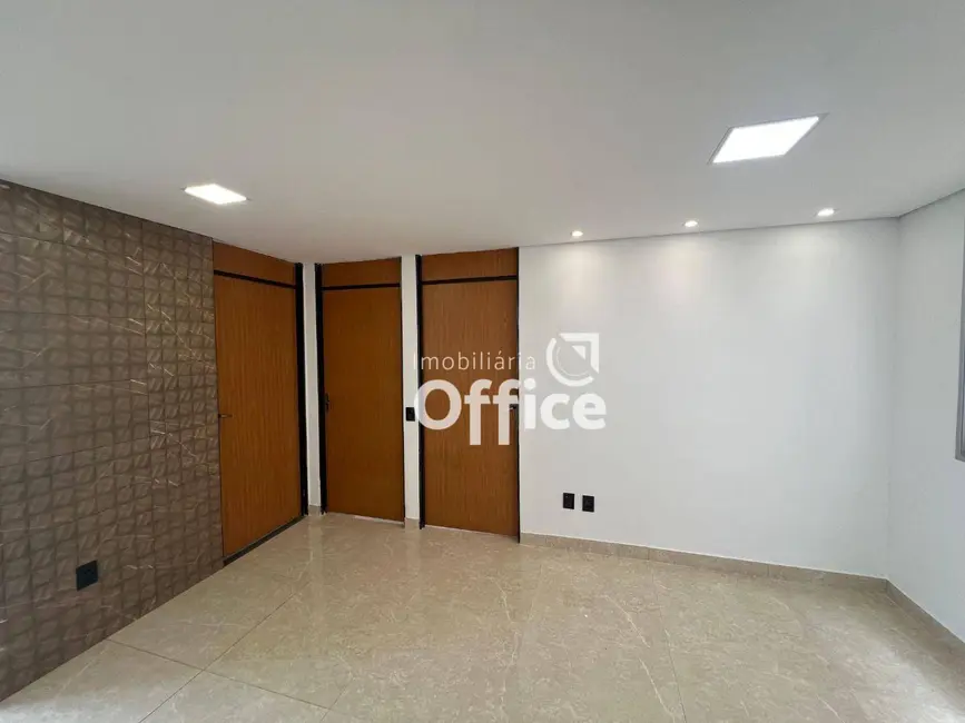 Foto 4 de Apartamento com 2 quartos para alugar, 45m2 em Residencial Santo Antônio, Anapolis - GO