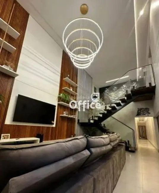 Foto 6 de Sobrado com 4 quartos à venda, 360m2 em Anapolis - GO