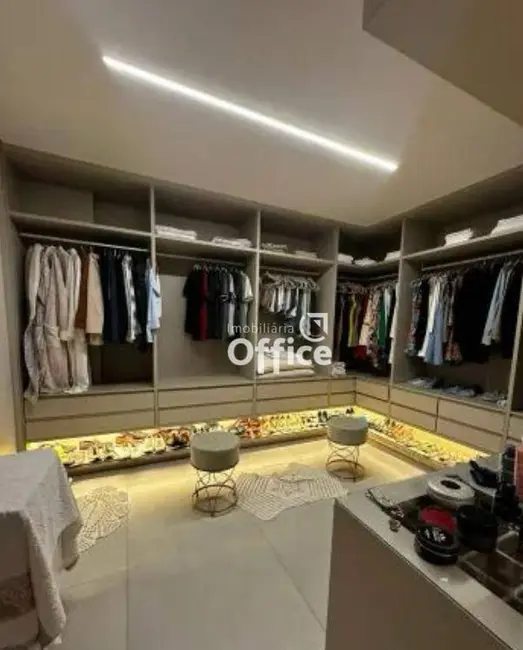 Foto 9 de Sobrado com 4 quartos à venda, 360m2 em Anapolis - GO
