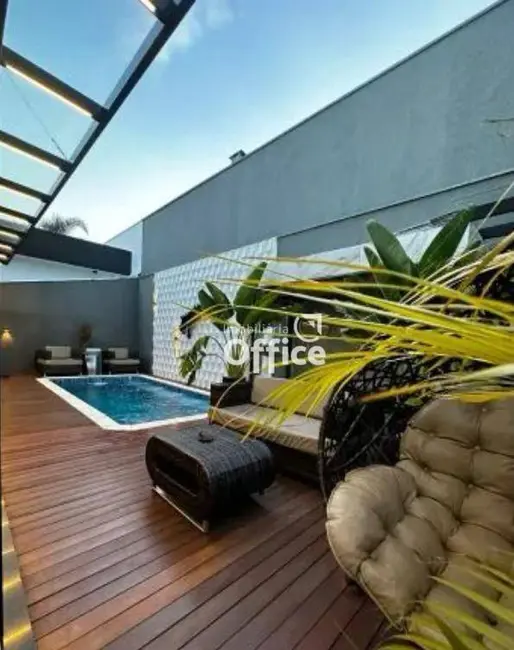 Foto 3 de Sobrado com 4 quartos à venda, 360m2 em Anapolis - GO