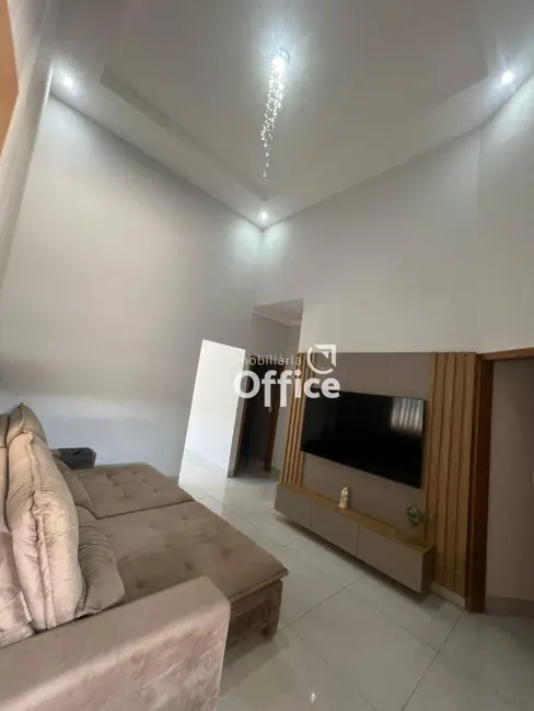 Casa com 3 quartos à venda, 200m2 em Jardim Itália, Anapolis - GO - imagem 5 Foto 5 de Casa com 3 quartos à venda, 200m2 em Jardim Itália, Anapolis - GO
