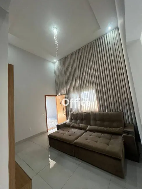 Casa com 3 quartos à venda, 200m2 em Jardim Itália, Anapolis - GO - imagem 6 Foto 6 de Casa com 3 quartos à venda, 200m2 em Jardim Itália, Anapolis - GO