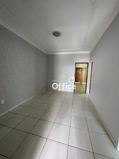 Foto 3 de Casa com 3 quartos à venda, 219m2 em Residencial Alphaville, Anapolis - GO