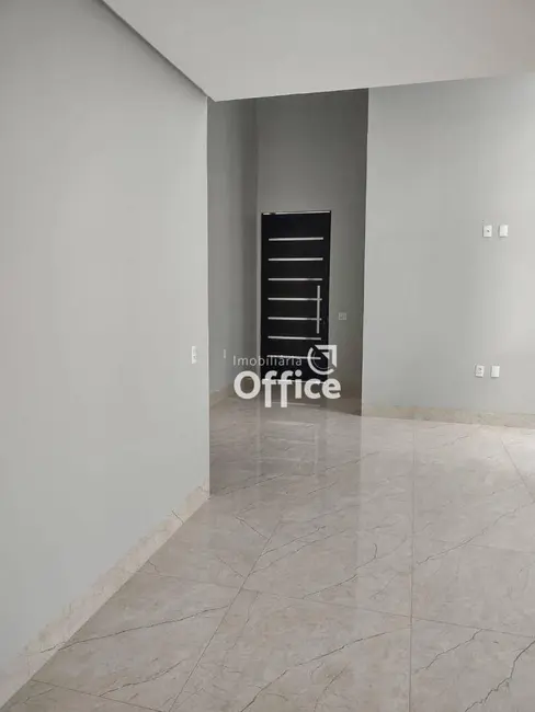 Foto 3 de Casa com 3 quartos à venda, 420m2 em Anápolis City, Anapolis - GO