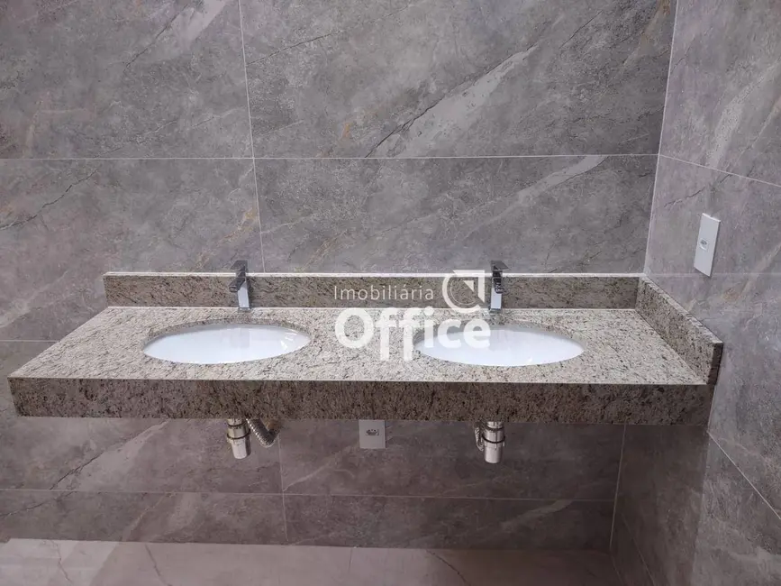Foto 9 de Casa com 3 quartos à venda, 420m2 em Anápolis City, Anapolis - GO