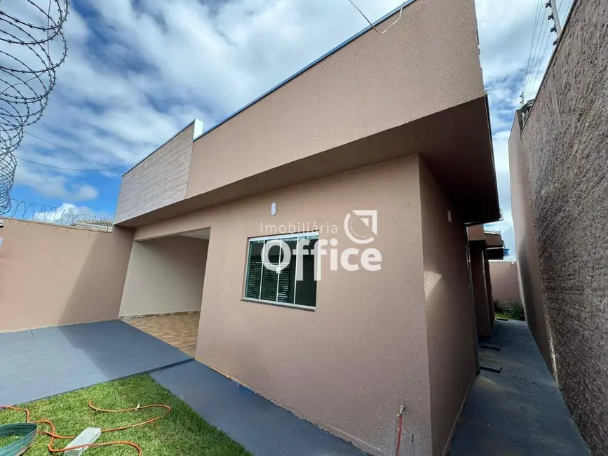 Foto 2 de Casa com 3 quartos à venda, 200m2 em Loteamento Residencial Verona, Anapolis - GO