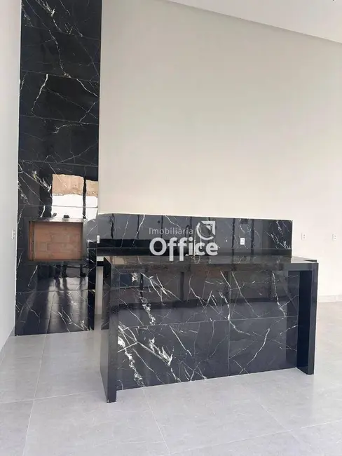 Foto 4 de Casa com 3 quartos à venda, 360m2 em Parque Brasília, Anapolis - GO