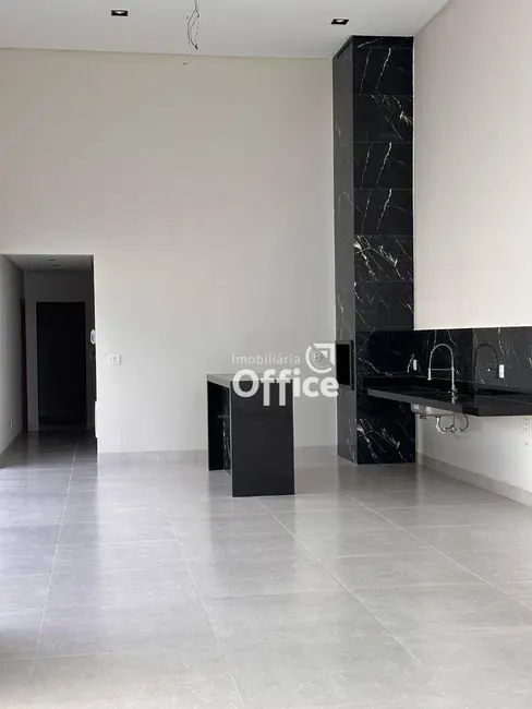 Foto 9 de Casa com 3 quartos à venda, 360m2 em Parque Brasília, Anapolis - GO
