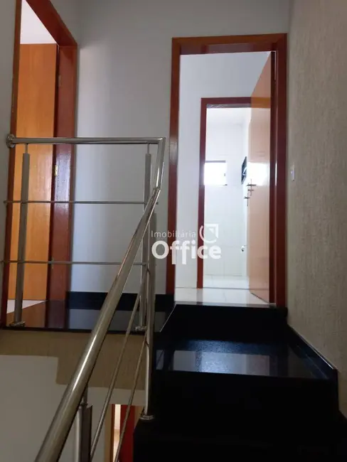 Sobrado com 3 quartos à venda, 200m2 em Loteamento Residencial Verona, Anapolis - GO - imagem 6 Foto 6 de Sobrado com 3 quartos à venda, 200m2 em Loteamento Residencial Verona, Anapolis - GO