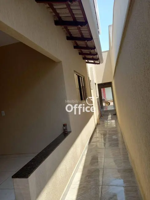 Sobrado com 3 quartos à venda, 200m2 em Loteamento Residencial Verona, Anapolis - GO - imagem 3 Foto 3 de Sobrado com 3 quartos à venda, 200m2 em Loteamento Residencial Verona, Anapolis - GO