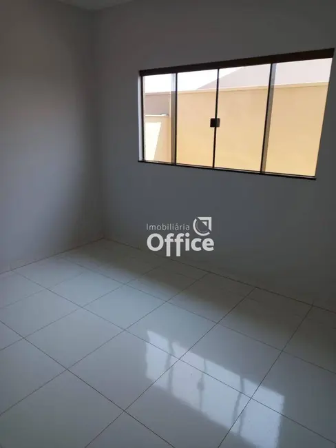 Sobrado com 3 quartos à venda, 200m2 em Loteamento Residencial Verona, Anapolis - GO - imagem 4 Foto 4 de Sobrado com 3 quartos à venda, 200m2 em Loteamento Residencial Verona, Anapolis - GO