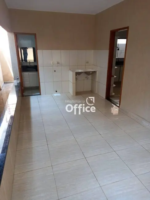 Foto 1 de Sobrado com 3 quartos à venda, 200m2 em Loteamento Residencial Verona, Anapolis - GO