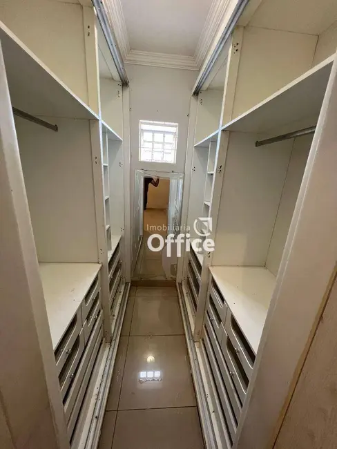 Foto 7 de Casa com 4 quartos à venda, 527m2 em Residencial Ayrton Senna, Anapolis - GO