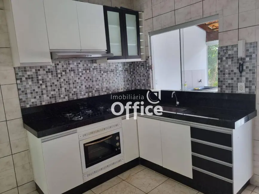 Casa com 3 quartos à venda, 300m2 em Loteamento Residencial América, Anapolis - GO - imagem 6 Foto 6 de Casa com 3 quartos à venda, 300m2 em Loteamento Residencial América, Anapolis - GO