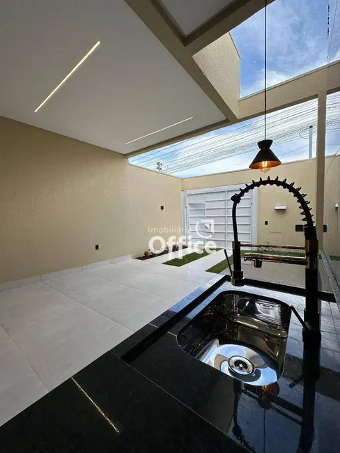Foto 4 de Casa com 3 quartos à venda, 150m2 em Vila Norte, Anapolis - GO