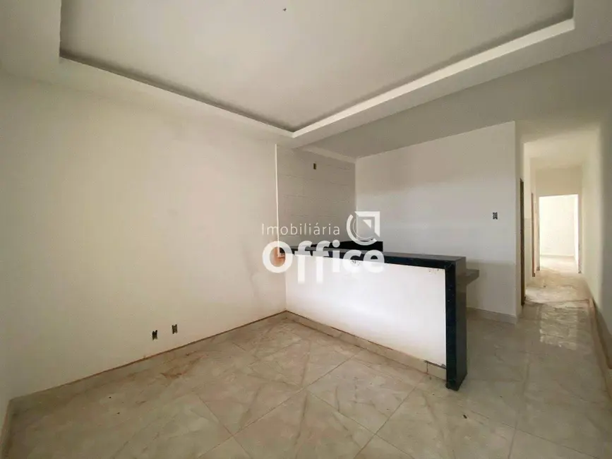 Foto 2 de Casa com 2 quartos à venda, 100m2 em Anapolis - GO