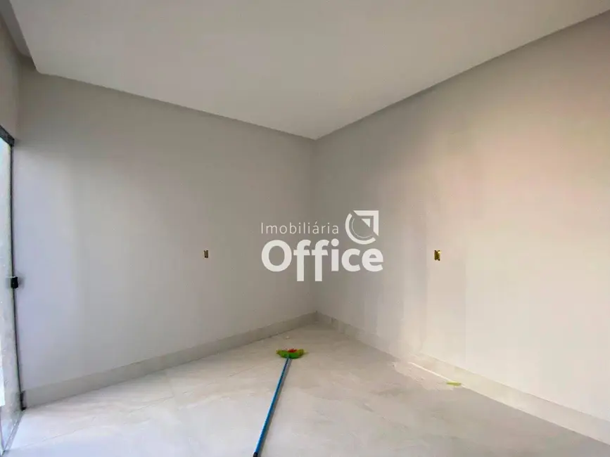 Casa com 3 quartos à venda, 250m2 em Anapolis - GO - imagem 8 Foto 8 de Casa com 3 quartos à venda, 250m2 em Anapolis - GO