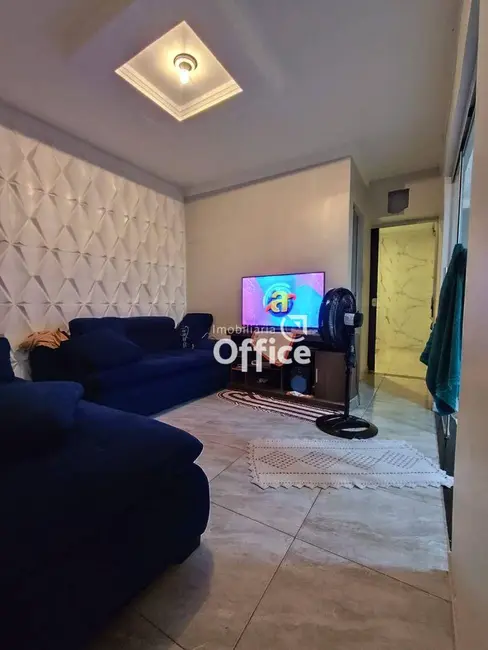 Foto 1 de Casa com 2 quartos à venda, 420m2 em Parque das Primaveras, Anapolis - GO