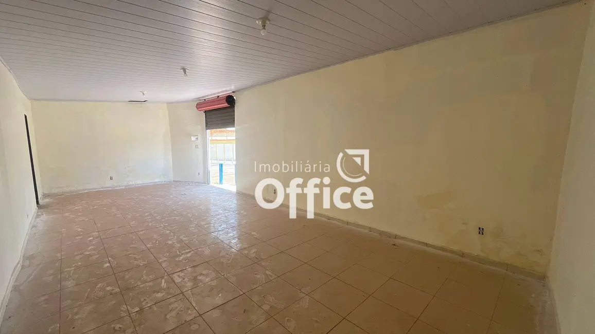 Foto 5 de Casa com 2 quartos à venda, 200m2 em Vila Santa Isabel, Anapolis - GO