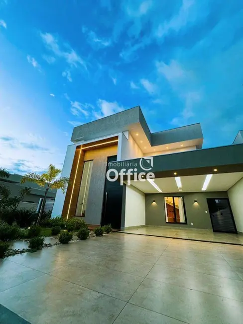 Foto 1 de Sobrado com 3 quartos à venda, 360m2 em Condomínio Terras Alpha Anápolis, Anapolis - GO