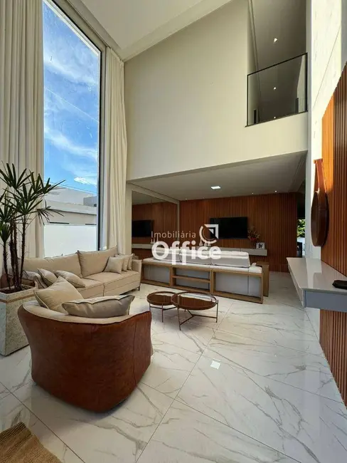 Foto 2 de Sobrado com 3 quartos à venda, 360m2 em Condomínio Terras Alpha Anápolis, Anapolis - GO