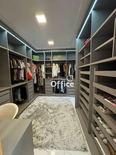 Sobrado com 3 quartos à venda, 360m2 em Condomínio Terras Alpha Anápolis, Anapolis - GO - imagem 7 Foto 7 de Sobrado com 3 quartos à venda, 360m2 em Condomínio Terras Alpha Anápolis, Anapolis - GO