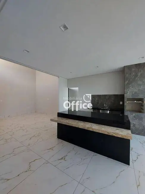Foto 3 de Casa com 4 quartos à venda, 300m2 em Víviam Parque, Anapolis - GO
