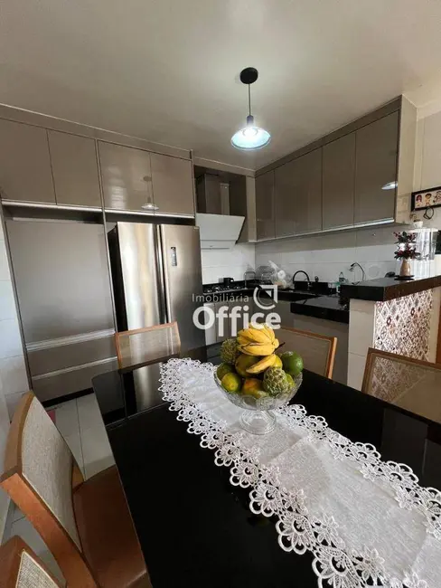 Foto 4 de Apartamento com 3 quartos à venda, 79m2 em Chácaras Colorado, Anapolis - GO