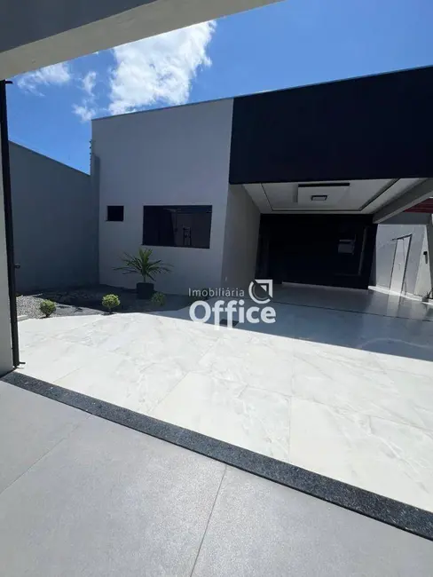 Foto 2 de Casa com 3 quartos à venda, 200m2 em Goianapolis - GO