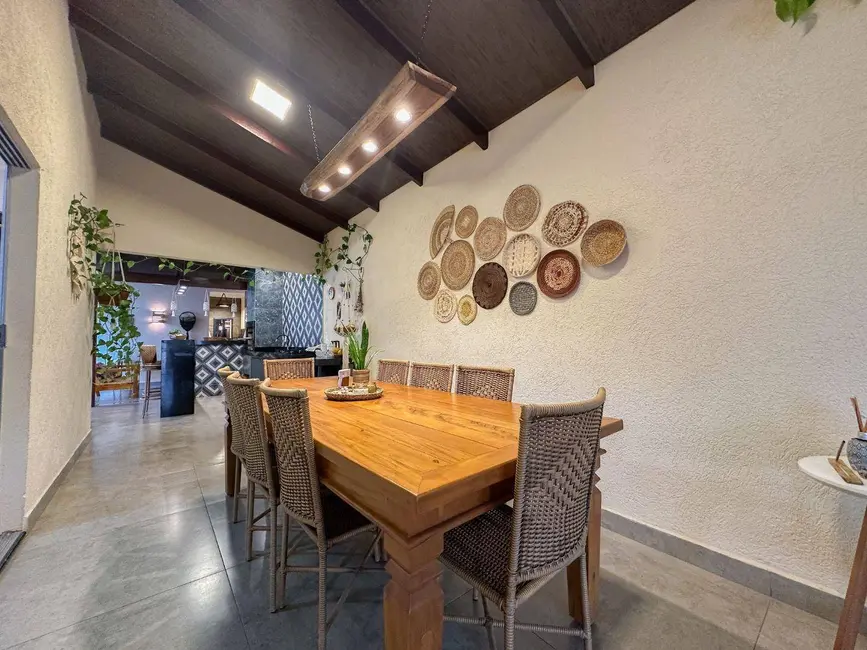 Foto 5 de Casa com 3 quartos à venda, 300m2 em Parque dos Pirineus, Anapolis - GO