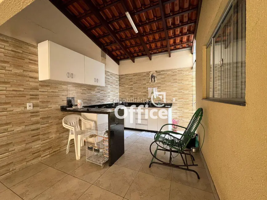 Sobrado com 3 quartos à venda, 126m2 em Vila Góis, Anapolis - GO - imagem 4 Foto 4 de Sobrado com 3 quartos à venda, 126m2 em Vila Góis, Anapolis - GO