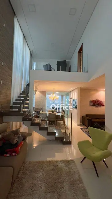 Foto 4 de Casa com 3 quartos à venda, 360m2 em Residencial Jardins do Lago, Anapolis - GO