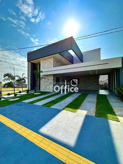 Casa de Condomínio com 4 quartos à venda, 520m2 em Senador Canedo - GO - imagem 2 Foto 2 de Casa de Condomínio com 4 quartos à venda, 520m2 em Senador Canedo - GO