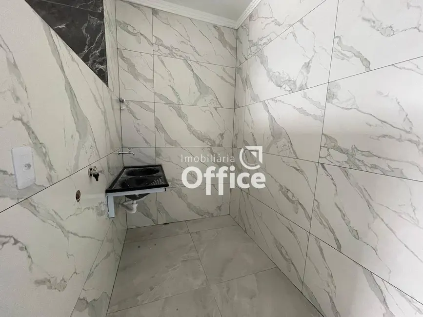 Foto 4 de Casa com 3 quartos à venda, 190m2 em Jardim Suíço, Anapolis - GO