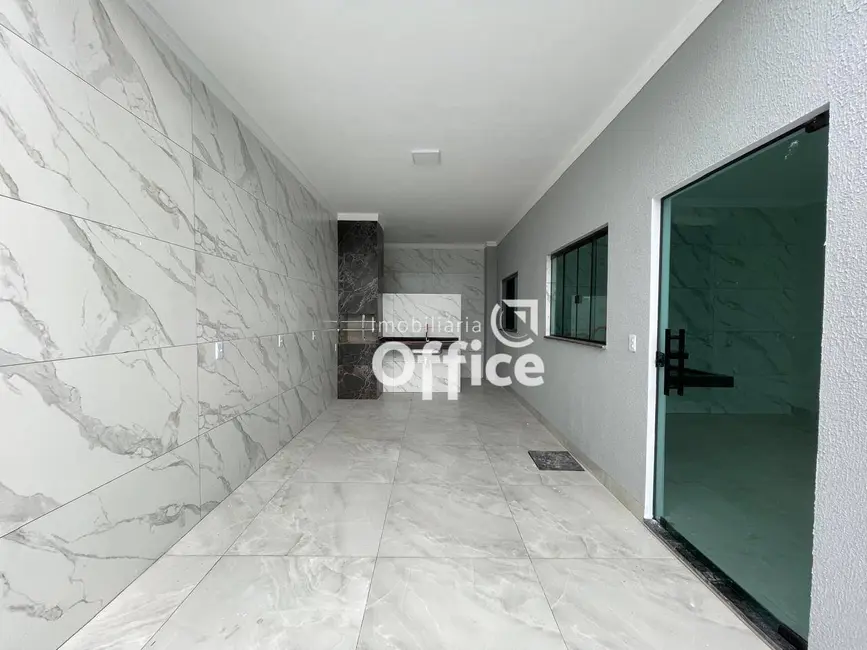 Foto 3 de Casa com 3 quartos à venda, 190m2 em Jardim Suíço, Anapolis - GO