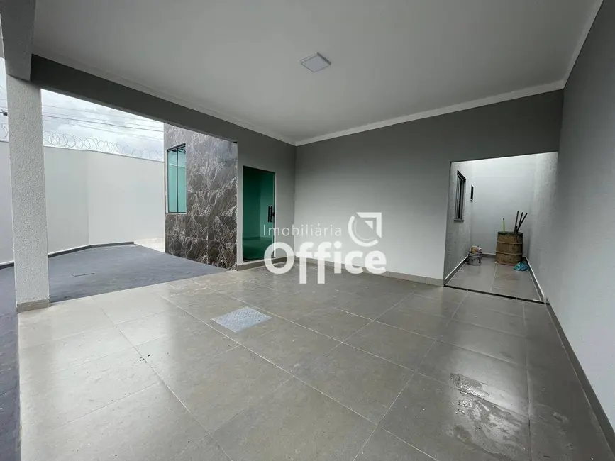 Foto 2 de Casa com 3 quartos à venda, 190m2 em Jardim Suíço, Anapolis - GO