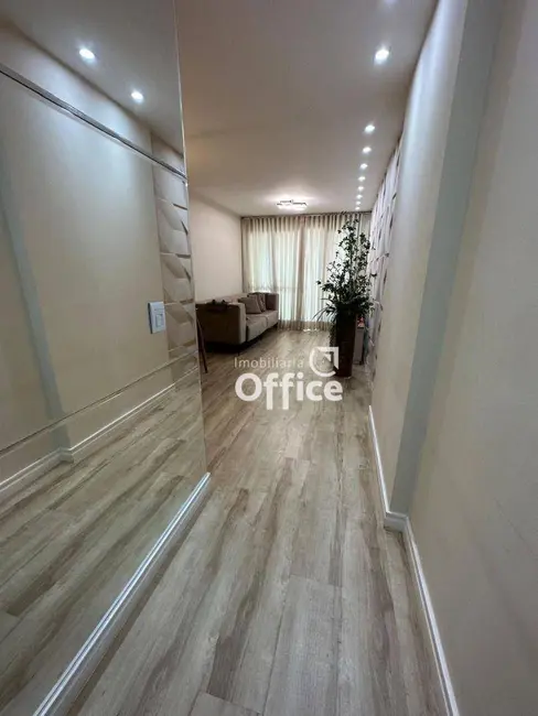 Foto 2 de Apartamento com 3 quartos à venda, 88m2 em Jundiaí, Anapolis - GO