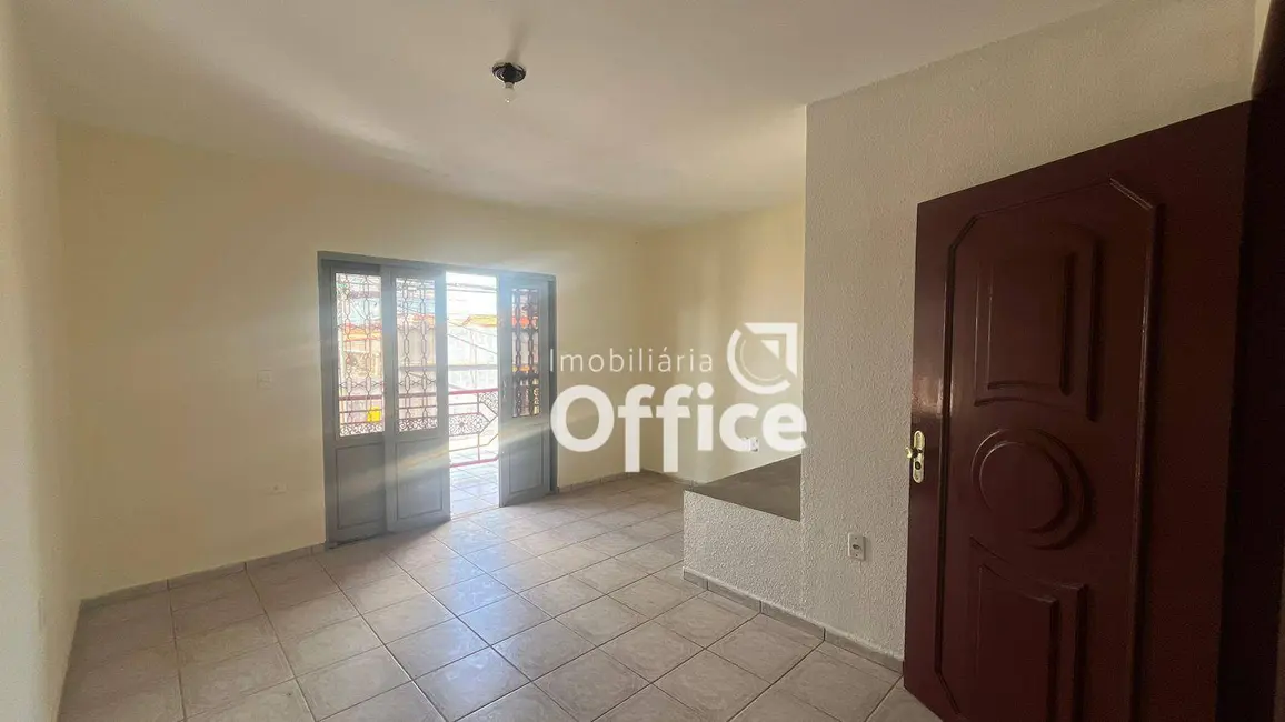 Foto 4 de Sobrado com 2 quartos à venda, 151m2 em Anapolis - GO