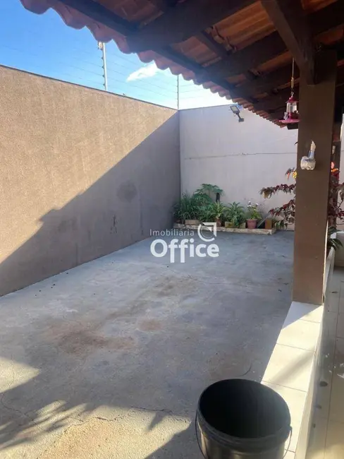 Casa com 3 quartos à venda, 265m2 em Jardim Alvorada, Anapolis - GO - imagem 5 Foto 5 de Casa com 3 quartos à venda, 265m2 em Jardim Alvorada, Anapolis - GO