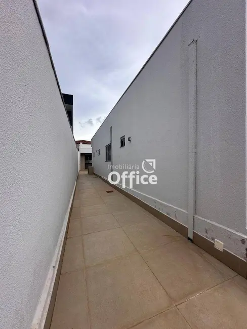 Foto 4 de Casa com 3 quartos à venda, 300m2 em Anapolis - GO