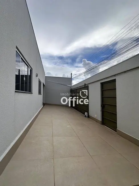 Foto 3 de Casa com 3 quartos à venda, 300m2 em Anapolis - GO