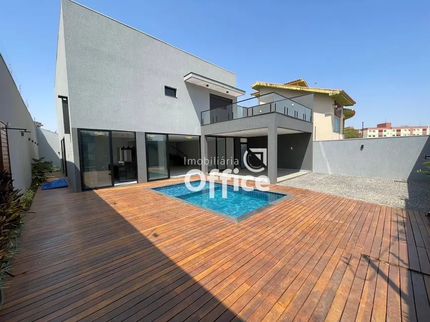 Sobrado com 4 quartos à venda, 364m2 em Anápolis City, Anapolis - GO - imagem 3 Foto 3 de Sobrado com 4 quartos à venda, 364m2 em Anápolis City, Anapolis - GO