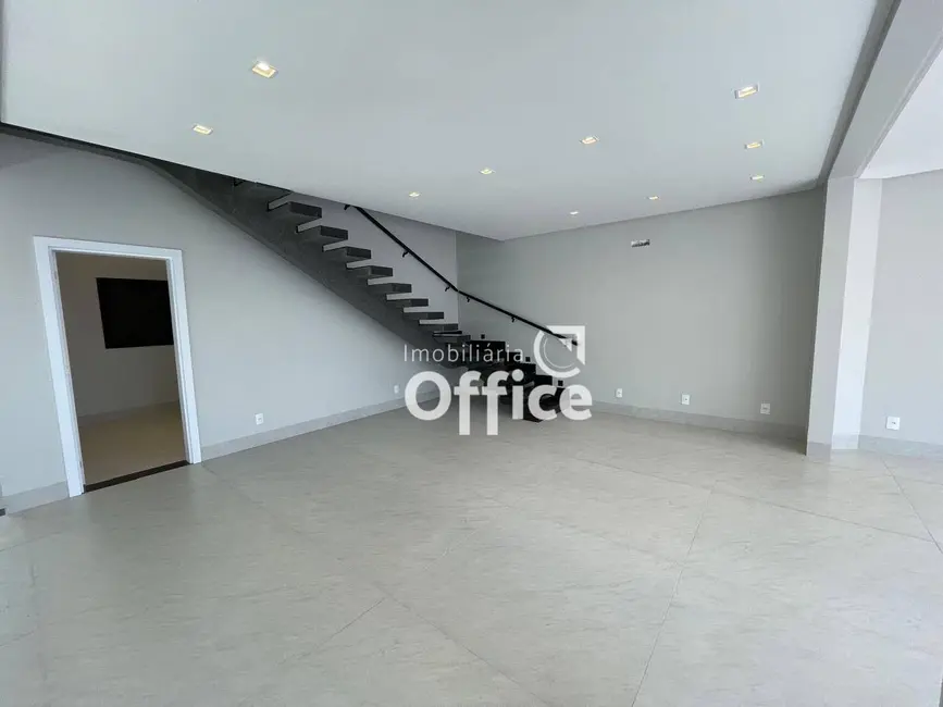 Sobrado com 4 quartos à venda, 364m2 em Anápolis City, Anapolis - GO - imagem 7 Foto 7 de Sobrado com 4 quartos à venda, 364m2 em Anápolis City, Anapolis - GO