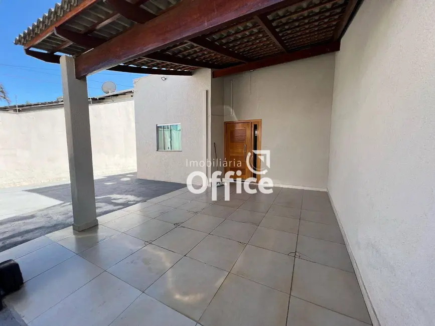 Foto 2 de Casa com 2 quartos para alugar, 200m2 em Residencial Ayrton Senna, Anapolis - GO