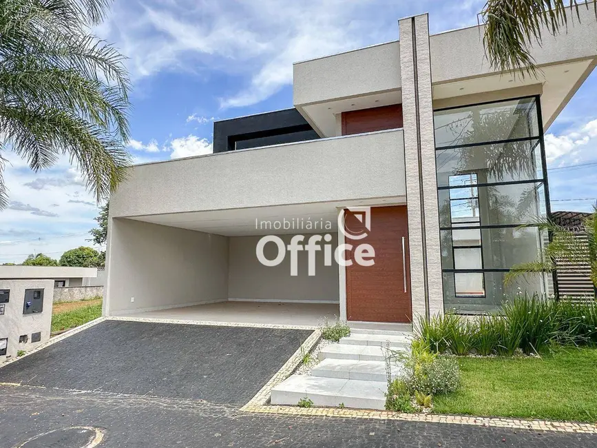 Foto 1 de Casa de Condomínio com 3 quartos à venda, 360m2 em Anapolis - GO